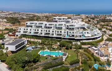 4 bedroom House for Sale in Benalmadena Pueblo-32821