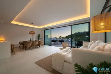4 bedroom House for Sale in Benalmadena Pueblo-32824