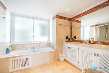 4 bedroom House for Sale in Istán-32895