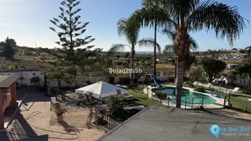 6711m2 Plot for Sale in Estepona