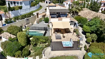 6 bedroom House for Sale in Estepona-32986