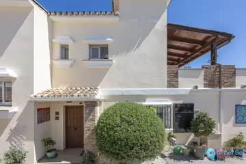 6 bedroom House for Sale in Estepona-32993
