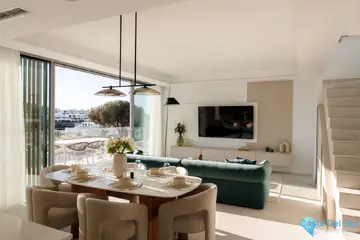 3 bedroom Apartment for Sale in Marbella-33011