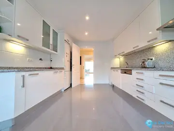 3 bedroom Apartment for Sale in Nueva Andalucía-33230