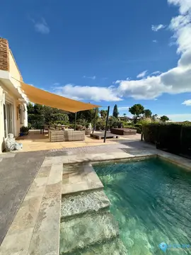 6 bedroom House for Sale in Estepona-33874