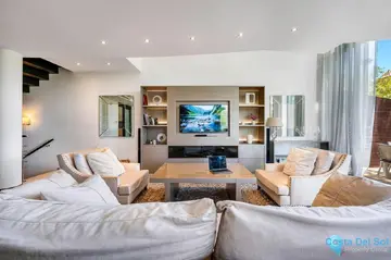 2 bedroom House for Sale in Sierra Blanca
