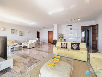 5 bedroom Apartment for Sale in Fuengirola-34025