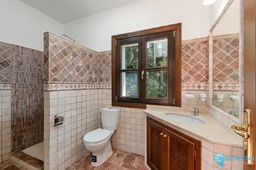 4 bedroom House for Sale in Casares-34051