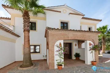 4 bedroom House for Sale in Casares-34045