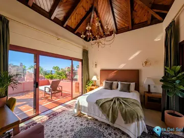 3 bedroom Apartment for Sale in New Golden Mile-34275