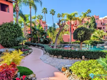 3 bedroom Apartment for Sale in New Golden Mile-34288