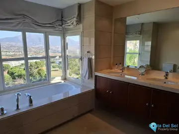 3 bedroom House for Sale in Mijas Costa-16037