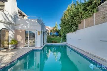 4 bedroom House for Sale in Nueva Andalucía-34401