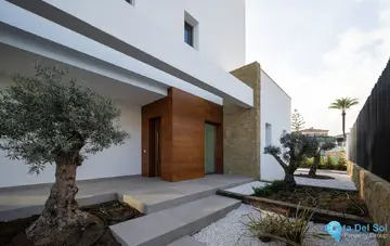 4 - 5 bedroom House for Sale in Mijas Costa-34409