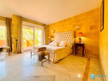 3 bedroom House for Sale in The Golden Mile-34514