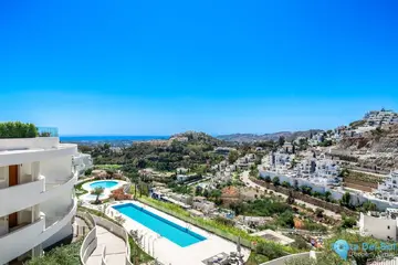 2 bedroom Apartment for Sale in Benahavís-34540