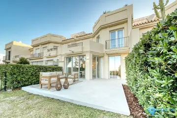 4 bedroom House for Sale in La Quinta