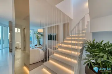 4 bedroom House for Sale in La Quinta-34672