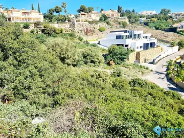 1944m2 Plot for Sale in Benahavís