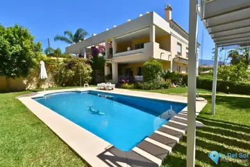 6 bedroom House for Sale in Guadalmina Alta