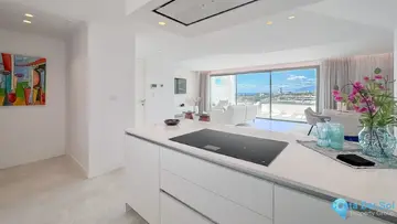 3 bedroom Apartment for Sale in Marbella-35372