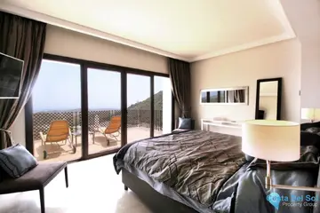 5 bedroom House for Sale in Benahavís-35477