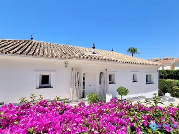 5 bedroom House for Sale in Elviria