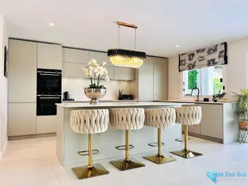 4 bedroom House for Sale in La Cala de Mijas-35529