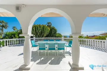 7 bedroom House for Sale in Marbella-35567