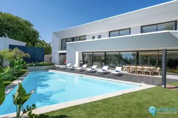 4 bedroom House for Sale in Cabopino