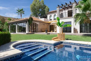 4 bedroom House for Sale in Alhaurín de la Torre