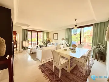 3 bedroom Apartment for Sale in Estepona-35800