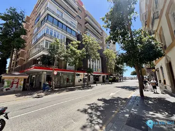 9 bedroom Apartment for Sale in Málaga Centro-35832