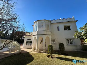 5 bedroom House for Sale in Marbesa