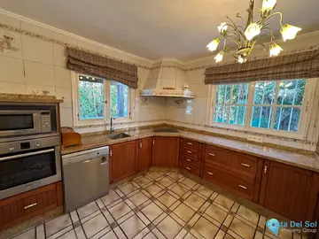 5 bedroom House for Sale in Marbesa-35914