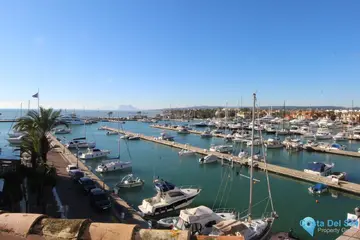 4 bedroom Apartment for Sale in Sotogrande Puerto