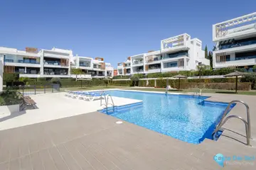 2 bedroom Apartment for Sale in Estepona-83013