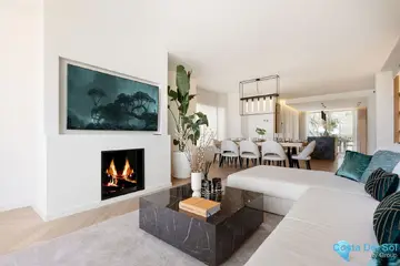 4 bedroom House for Sale in The Golden Mile-36447