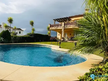 5 bedroom House for Sale in Casares-36534
