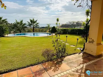 5 bedroom House for Sale in Casares-36535