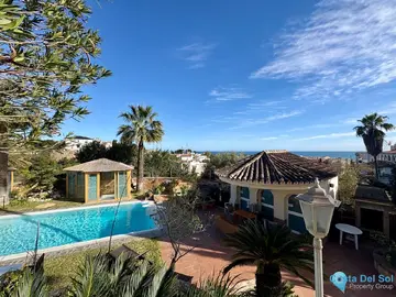 5 bedroom House for Sale in Torreblanca