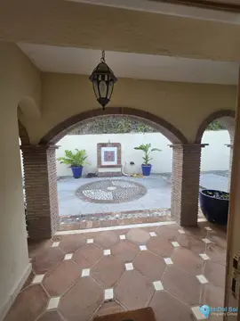 6 bedroom House for Sale in El Paraiso-36802