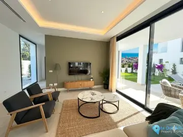 6 bedroom House for Sale in Estepona-36820