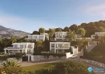 4 bedroom House for Sale in Mijas