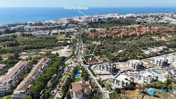 1300m2 Plot for Sale in Puerto Banús-37030