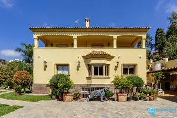 5 bedroom House for Sale in La Quinta-37046