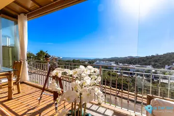 4 bedroom Apartment for Sale in La Mairena-83059