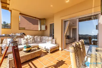 4 bedroom Apartment for Sale in La Mairena-83069