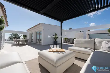 5 bedroom Apartment for Sale in Nueva Andalucía-37180