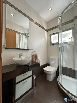 5 bedroom House for Sale in Cerrado de Calderón-37250